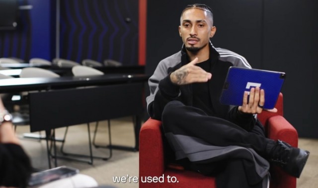 开云体育首页-拉菲尼亚：刚开始相处可能觉得莱万有点怪，但后来你就习惯了